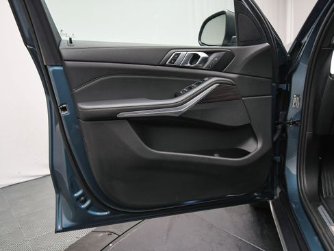 Used 2024 BMW X5 xDrive40i w/ Parking Assistance Package image 44