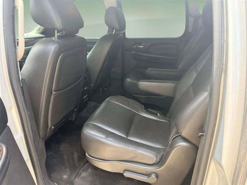 Used 2014 GMC Yukon XL Denali AWD/4WD image 16