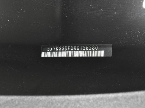 Used 2024 Kia Sportage EX FWD image 36