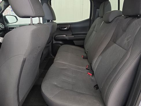 Used 2019 Toyota Tacoma TRD Off-Road image 27