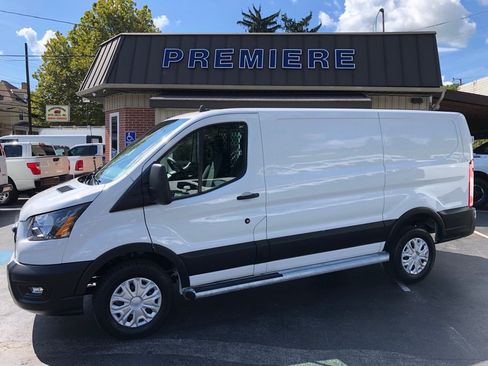Used 2025 Ford Transit 250 Low Roof w/ Exterior Upgrade Package RWD image 2