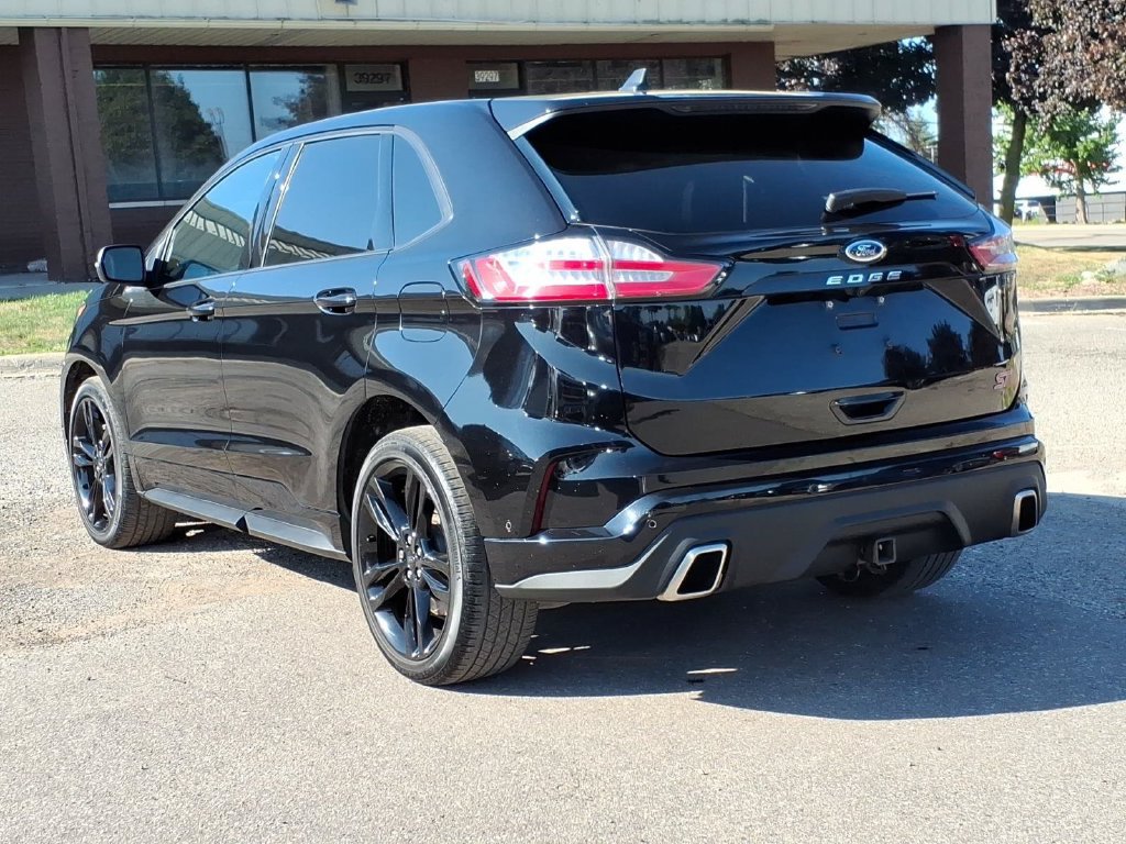 Used 2024 Ford Edge ST w/ Equipment Group 401A AWD/4WD image 3