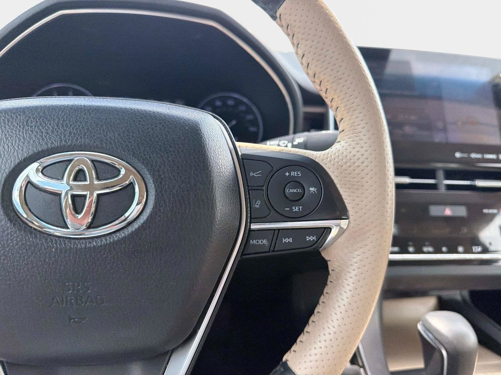 Used 2019 Toyota Avalon Limited FWD image 27