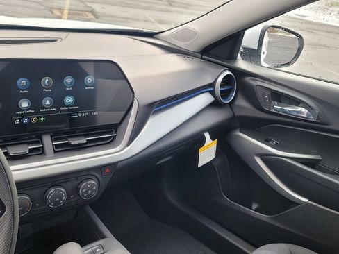 New 2026 Chevrolet Trax LS w/ LS Convenience Package FWD image 21