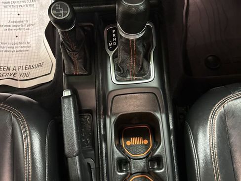 Used 2021 Jeep Gladiator Mojave AWD/4WD image 13