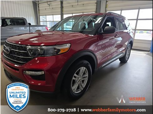 Used 2024 Ford Explorer XLT w/ Equipment Group 202A AWD/4WD image 3