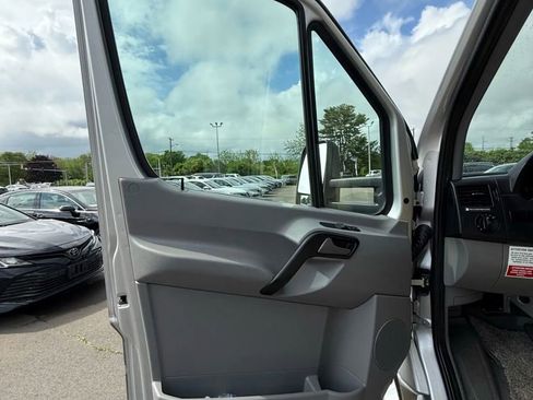 Used 2016 Mercedes-Benz Sprinter 3500 image 10