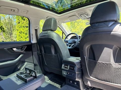 Used 2018 Audi Q7 3.0T Premium Plus w/ Premium Plus Package AWD/4WD image 24