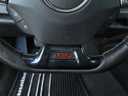 Used 2016 Chevrolet Camaro SS image 25