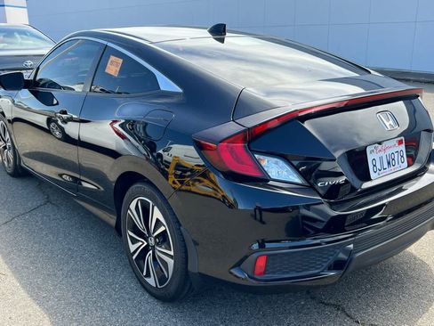 Used 2018 Honda Civic EX-L image 6