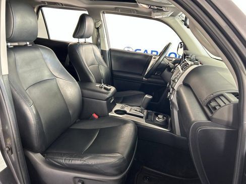 Used 2013 Toyota 4Runner Limited AWD/4WD image 29
