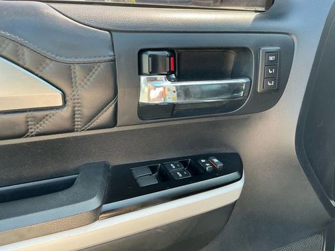 Used 2018 Toyota Tundra Platinum AWD/4WD image 16