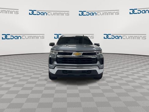 Used 2024 Chevrolet Silverado 1500 LT AWD/4WD image 3