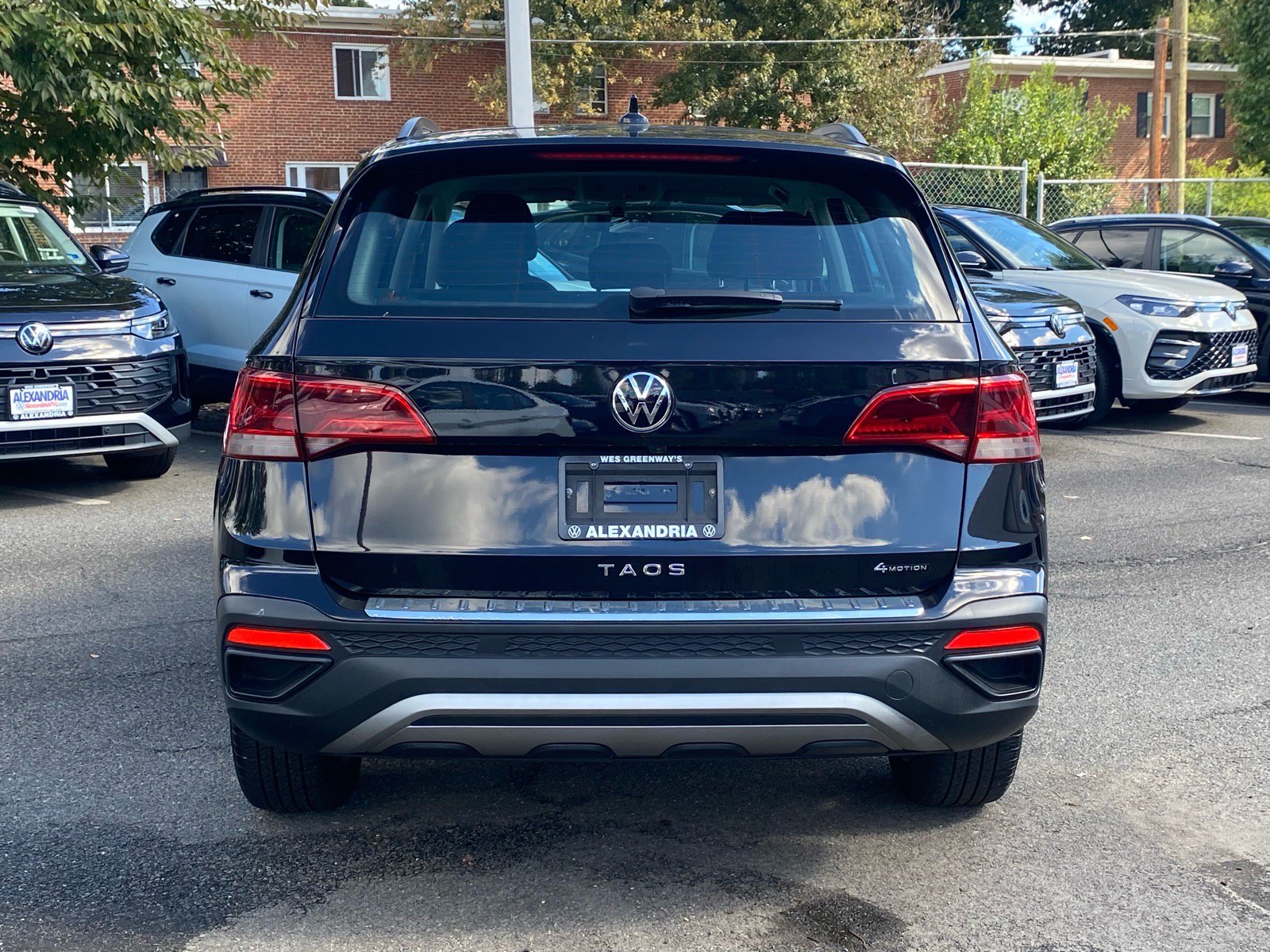 Certified 2023 Volkswagen Taos S AWD/4WD image 4