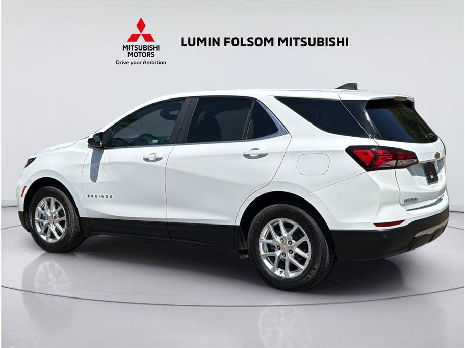 Used 2024 Chevrolet Equinox LT FWD image 3