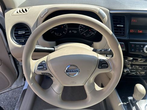 Used 2015 Nissan Pathfinder S FWD image 14