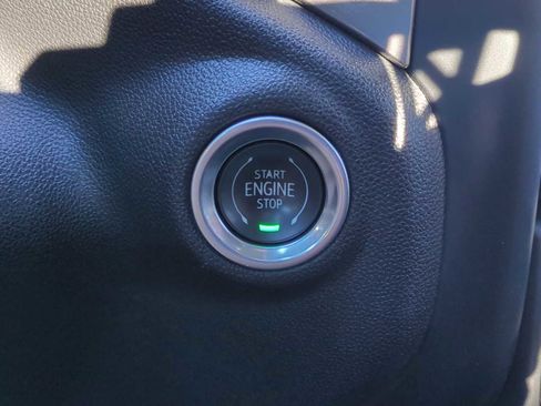 Used 2022 Chevrolet Silverado 1500 Custom image 17