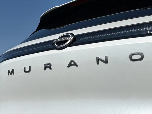 Used 2025 Nissan Murano SV FWD image 16