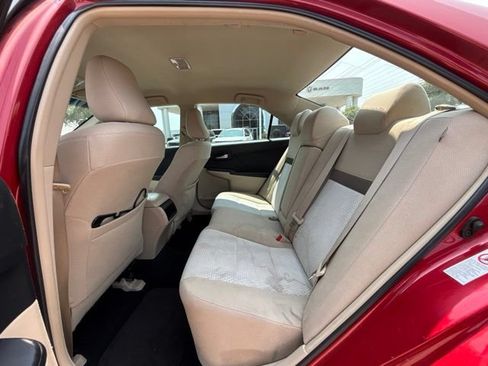 Used 2012 Toyota Camry LE FWD image 11