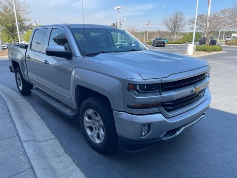 Used 2017 Chevrolet Silverado 1500 LT w/ All Star Edition image 3