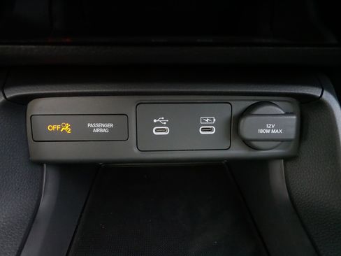 Certified 2025 Honda Civic Sport image 27