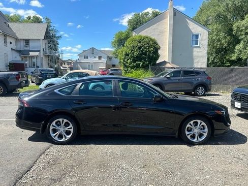 Used 2023 Honda Accord LX image 4