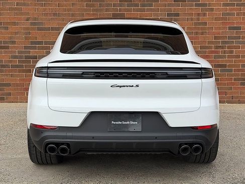 New 2026 Porsche Cayenne S image 6