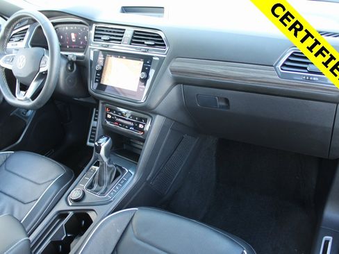 Certified 2023 Volkswagen Tiguan SEL R-Line image 29