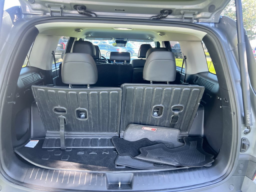 Used 2025 Hyundai Santa Fe SEL FWD image 18