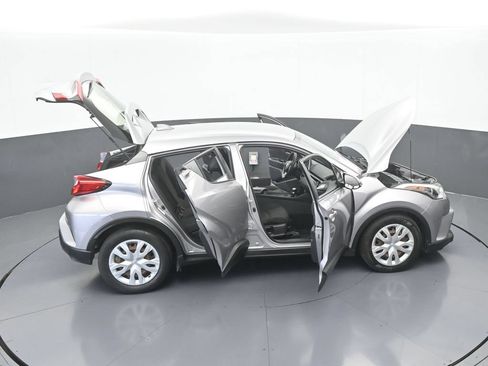 Used 2019 Toyota C-HR LE FWD image 62