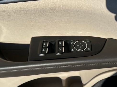 Used 2020 Lincoln Nautilus Reserve image 13