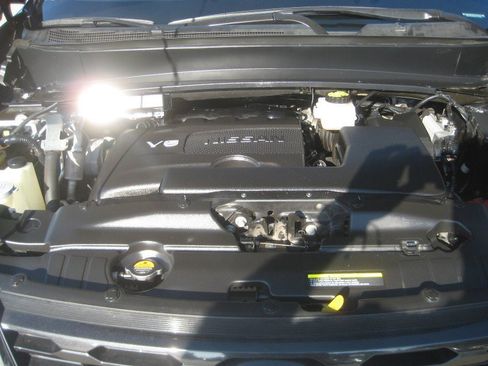 Used 2020 Nissan Pathfinder S image 12