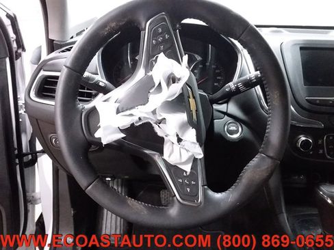 Used 2021 Chevrolet Equinox LT image 11