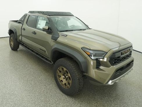 New 2025 Toyota Tacoma Trailhunter AWD/4WD image 19