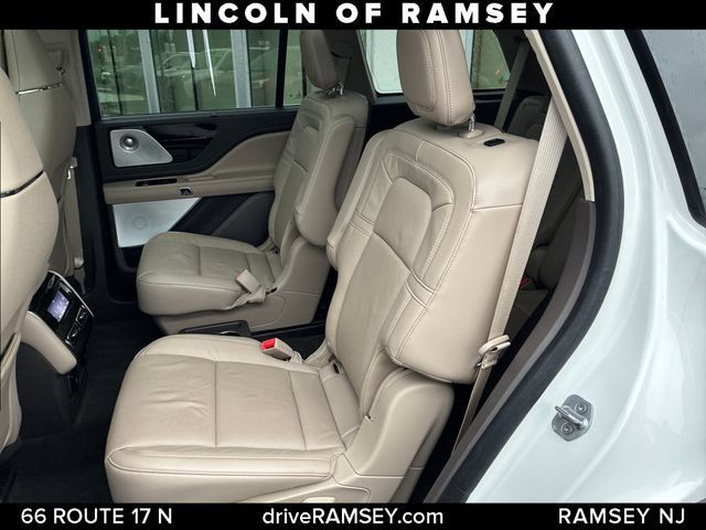Used 2024 Lincoln Aviator Reserve w/ Equipment Group 201A AWD/4WD image 22