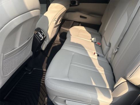 New 2025 Kia Sorento S image 26