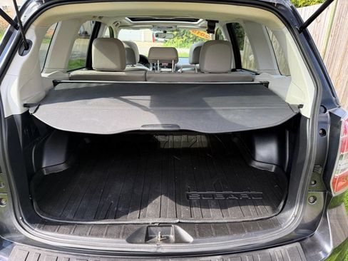Used 2015 Subaru Forester 2.5i Limited AWD/4WD image 17