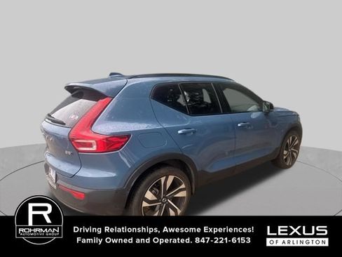 Used 2024 Volvo XC40 B5 Plus w/ Protection Package Premier AWD/4WD image 3