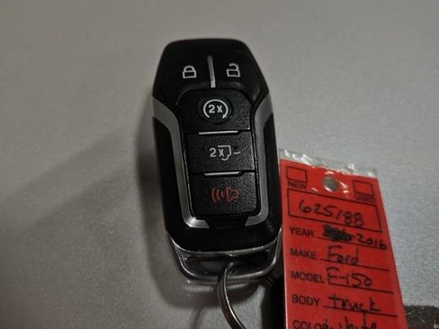 Used 2016 Ford F150 Lariat w/ Equipment Group 502A Luxury AWD/4WD image 25