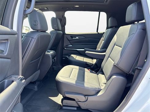 New 2025 Chevrolet Traverse LT w/ Enhanced Driving Package image 13