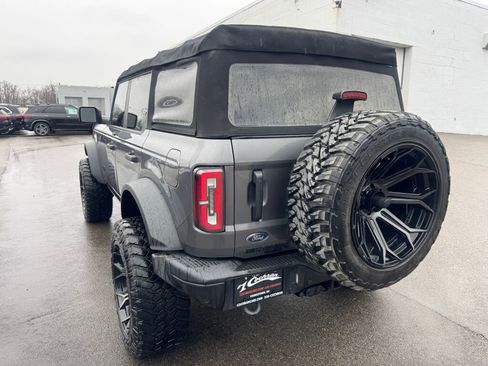 Used 2021 Ford Bronco Badlands image 16