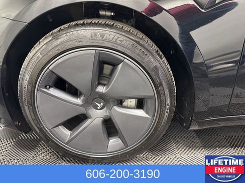 Used 2023 Tesla Model 3 Standard Range image 11