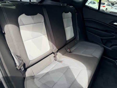 Used 2024 Chevrolet Trax RS w/ Sunroof Package image 22