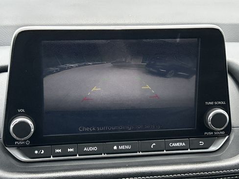 Used 2024 Nissan Rogue SV AWD/4WD image 26