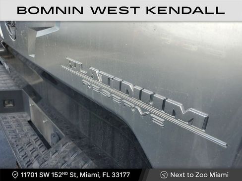 Used 2021 Nissan Titan Platinum Reserve w/ Moonroof Package image 10