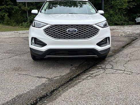 Used 2024 Ford Edge SEL w/ Convenience Package AWD/4WD image 2