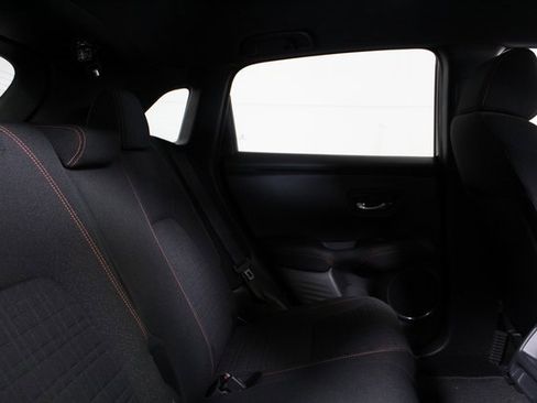 Used 2023 Honda HR-V Sport image 9