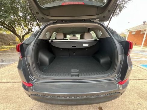 Used 2016 Hyundai Tucson SE w/ Option Group 02 image 6