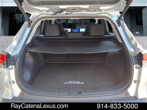 Used 2024 Toyota Corolla Cross XLE w/ Convenience Package AWD/4WD image 20