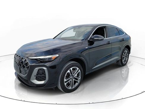 New 2026 Audi Q5 Premium AWD/4WD image 2